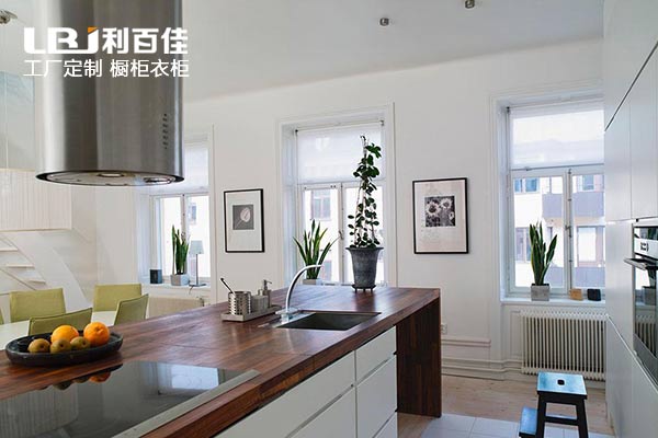 廚房櫥柜臺面這樣子裝，永遠都不會過時！